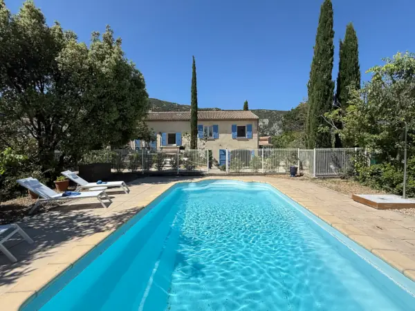 Piscine @ La Note bleue en Luberon