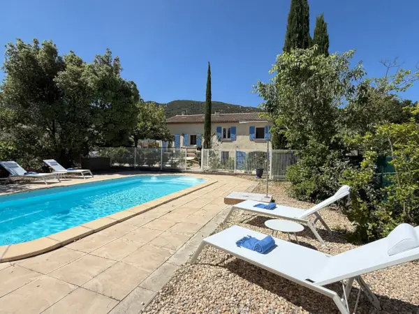 Piscine @ La Note bleue en Luberon